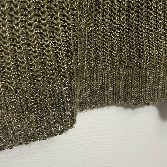 COLDWATER CREEK Moss Green V-Neck 3/4 Sleeve Sweater Top | size medium - Picture 8 of 8